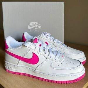 NIKE AIR Force 1 Kid's 4Y Sneakers NWB